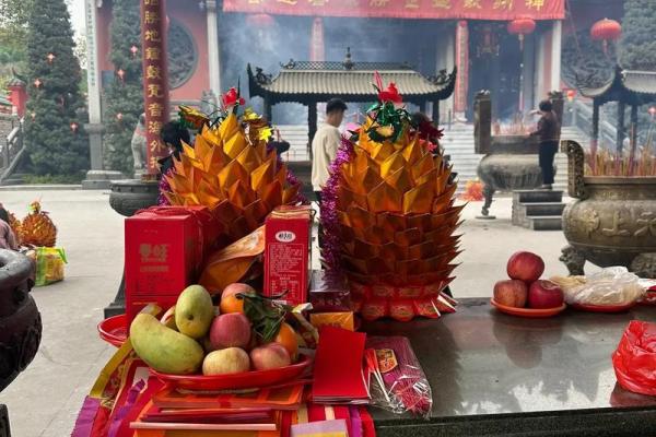 给财神上香的规矩和忌讳有哪些须知