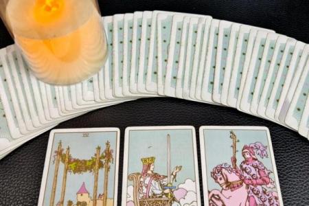 塔罗牌测试：念念不忘？必有回响？你们还能复合吗？
