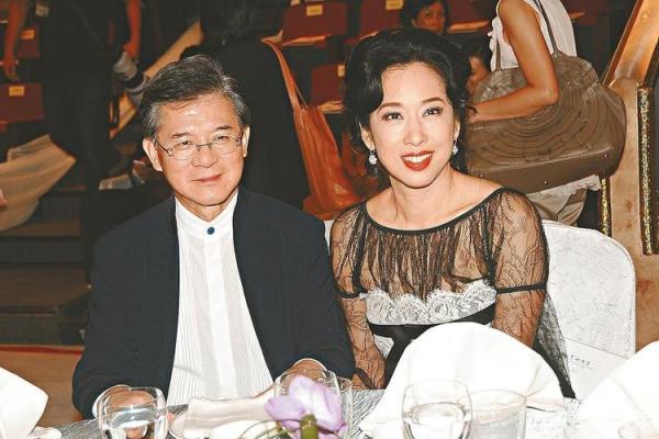 霍启刚女儿生辰八字解析，命格性格特点详细解读
