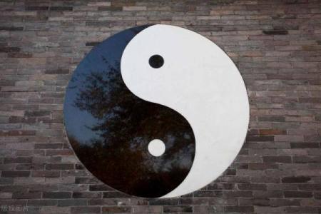 男八字纯阳
