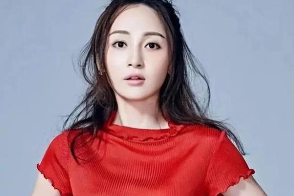 姚笛的八字