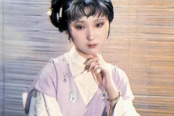 画上倒八字眉，陈晓旭惊叫这让我怎么见人？杨树云用这个词说服她