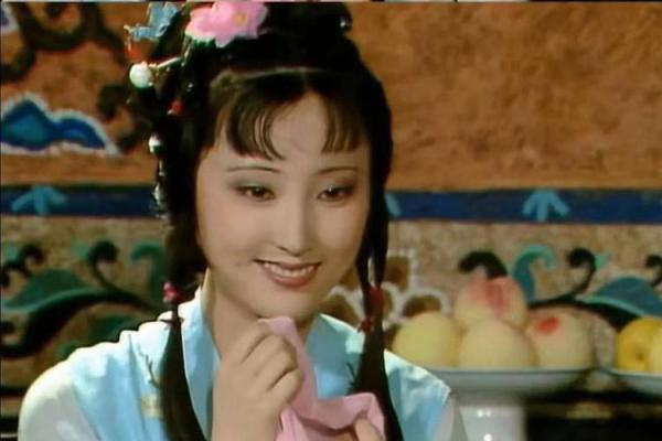 画上倒八字眉，陈晓旭惊叫这让我怎么见人？杨树云用这个词说服她