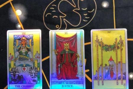 算命还是宽心？她们选择在凌晨玩线上塔罗：抖音话题“塔罗测试”累计播放量已达22.8亿次