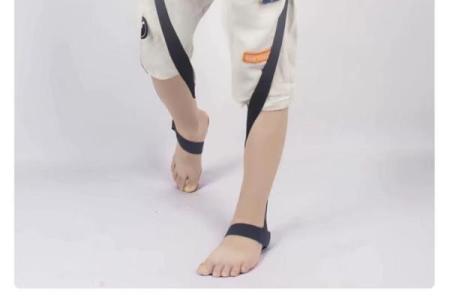 内八字矫正器