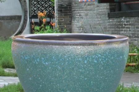 楼房客厅风水里能不能陶瓷大缸