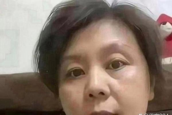 姜大卫妈妈算命